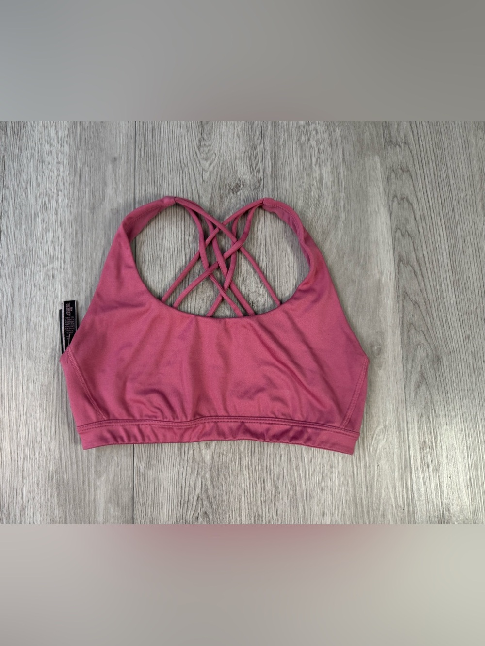 Victoria’s Secret Women’s Pink Strappy Crossback Wireless Sports Bra Small.